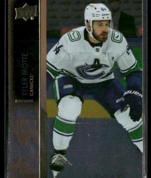 #427 Base Silver Foil - Tyler Motte