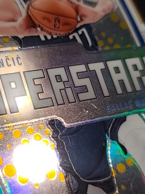#2 Contenders Optics Superstars Die Cut Gold #/10 - Luka Doncic - Image 4