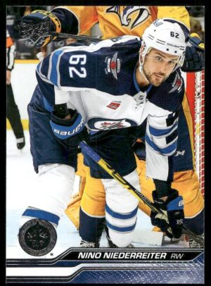 #444 Base - Nino Niederreiter